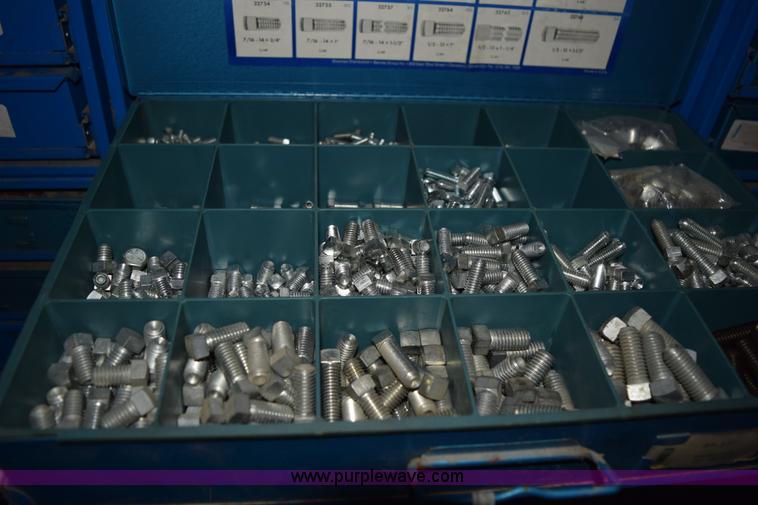 image for item K3377 Assorted Fastenal bins with parts