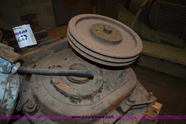 image for item K3403 Approximately 8 assorted reducers