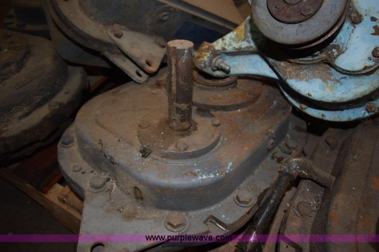 image for item K3403 Approximately 8 assorted reducers