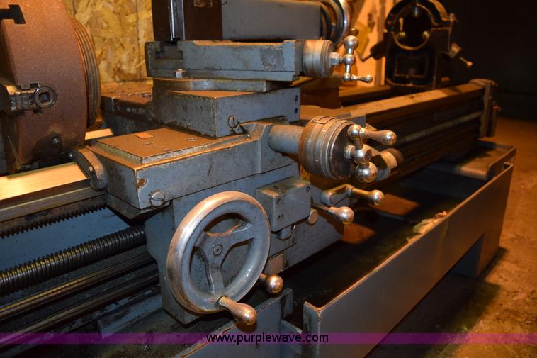 image for item K3439 Leblond Regal lathe