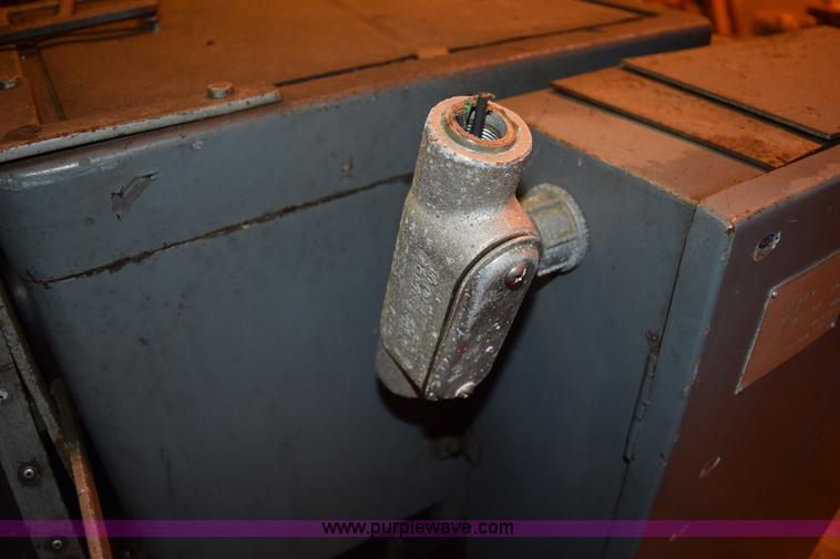 image for item K3439 Leblond Regal lathe