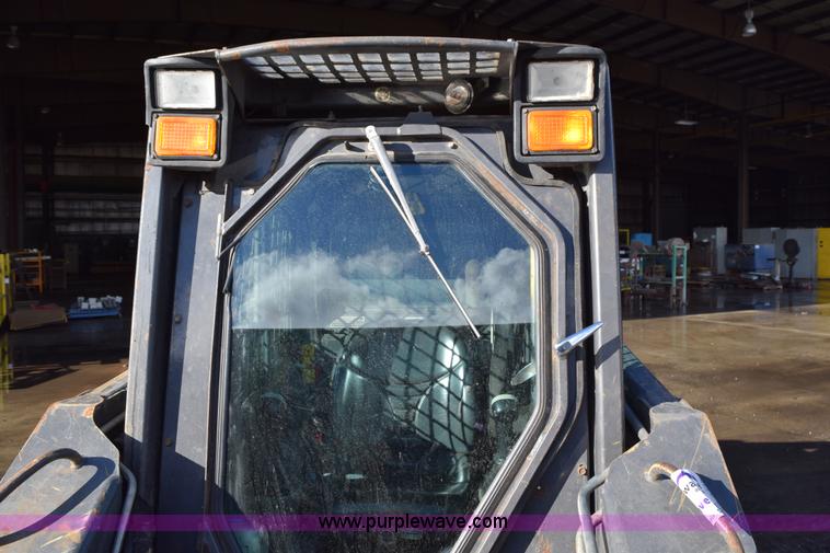 image for item K3449 2006 New Holland L190 skid steer