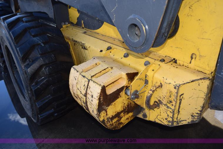 image for item K3449 2006 New Holland L190 skid steer