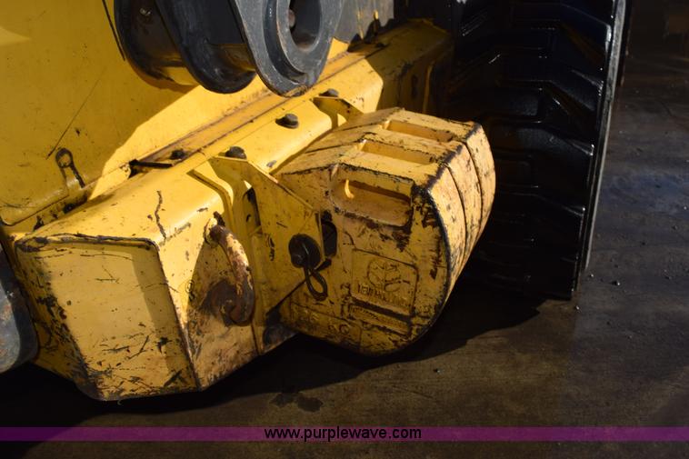 image for item K3449 2006 New Holland L190 skid steer