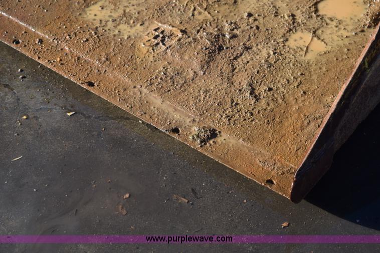 image for item K3449 2006 New Holland L190 skid steer