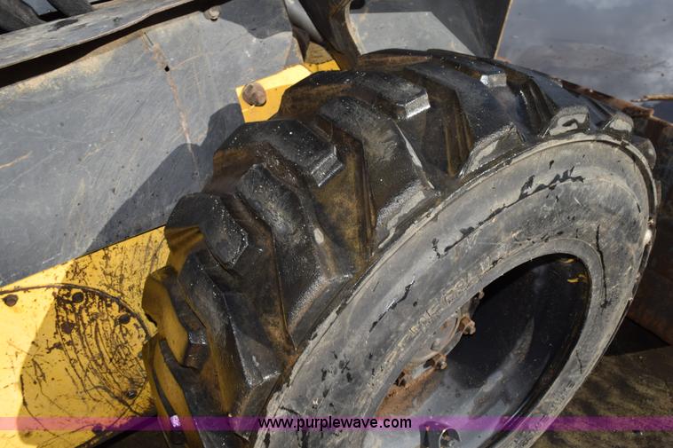 image for item K3449 2006 New Holland L190 skid steer