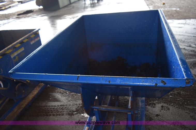 image for item K3464 (2) self-dumping hoppers