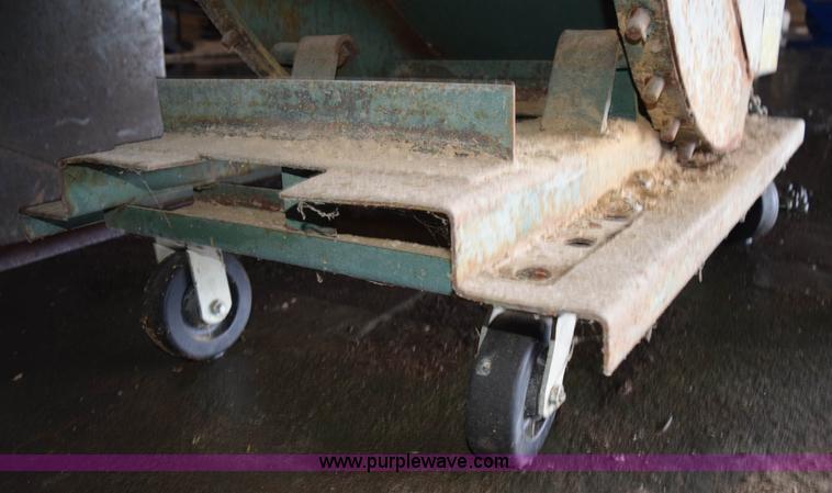 image for item K3465 (3) self-dumping hoppers