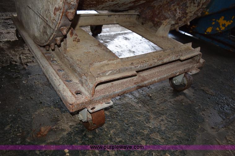 image for item K3466 (4) self-dumping hoppers