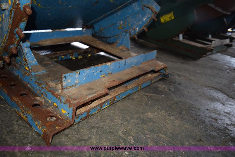 image for item K3466 (4) self-dumping hoppers