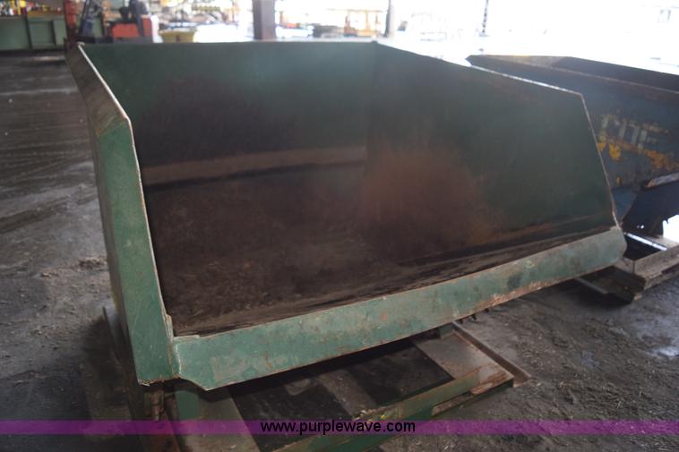 image for item K3466 (4) self-dumping hoppers
