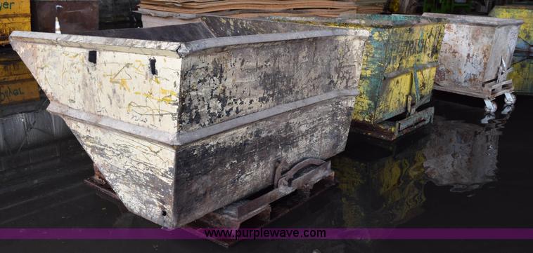 image for item K3467 (3) self-dumping hoppers