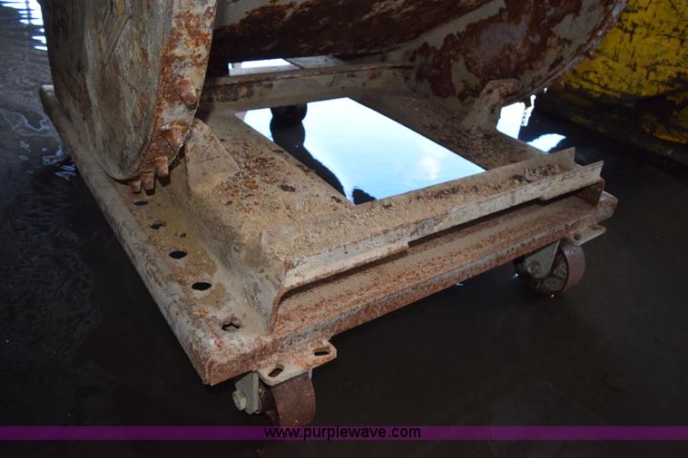 image for item K3467 (3) self-dumping hoppers