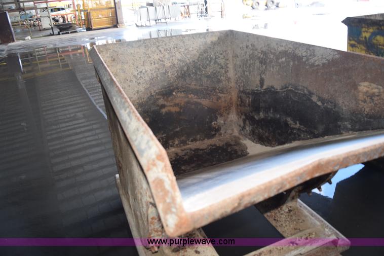 image for item K3467 (3) self-dumping hoppers