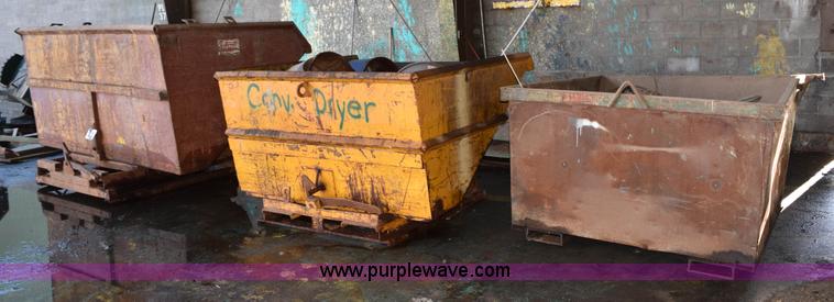 image for item K3468 Assorted self-dumping hoppers and dumpsters