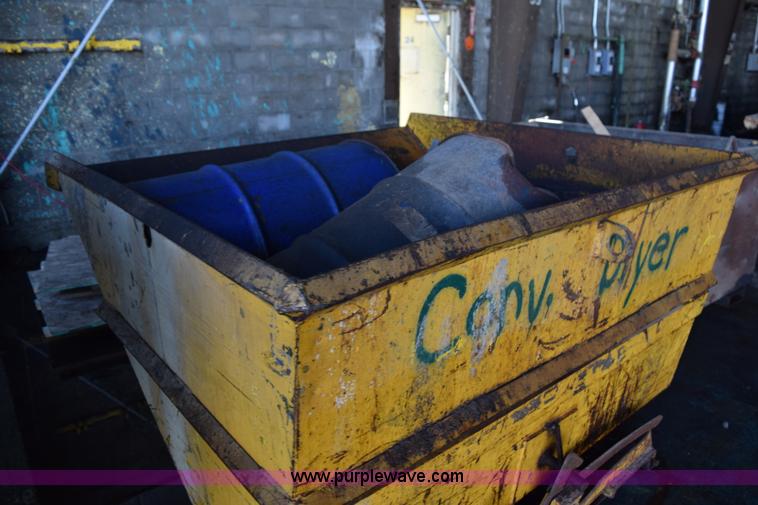 image for item K3468 Assorted self-dumping hoppers and dumpsters