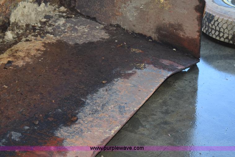 image for item K3469 (4) self-dumping hoppers