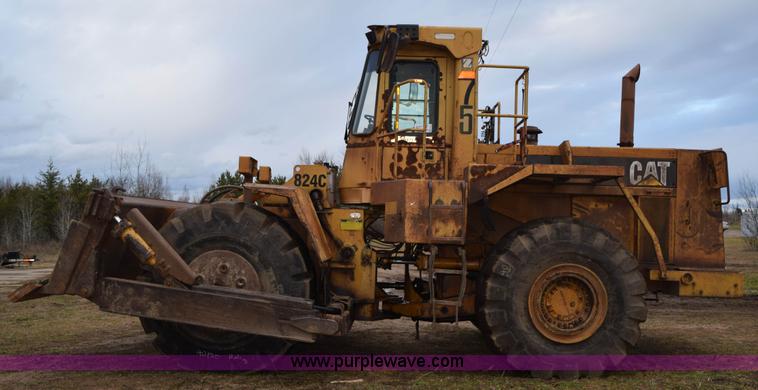image for item K3481 1991 Caterpillar 824 wheel dozer