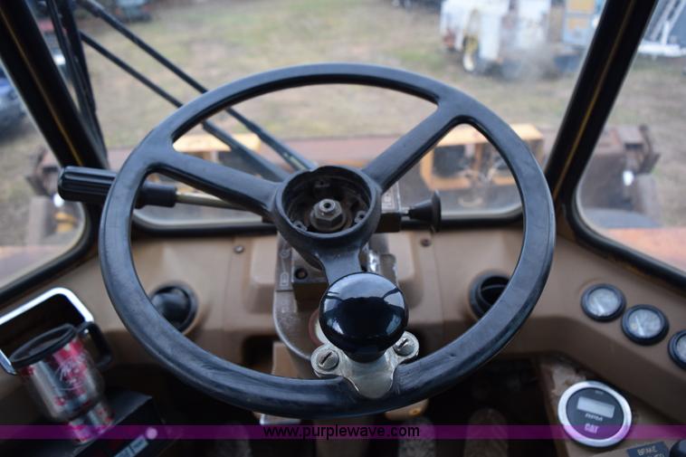 image for item K3481 1991 Caterpillar 824 wheel dozer