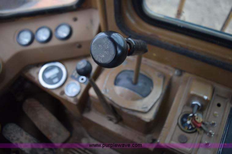 image for item K3481 1991 Caterpillar 824 wheel dozer