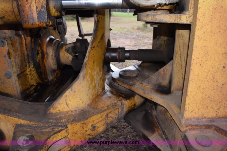 image for item K3481 1991 Caterpillar 824 wheel dozer