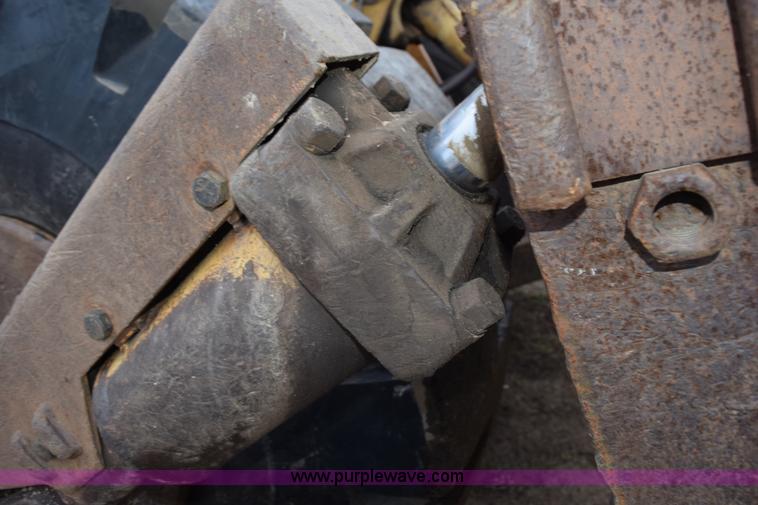 image for item K3481 1991 Caterpillar 824 wheel dozer