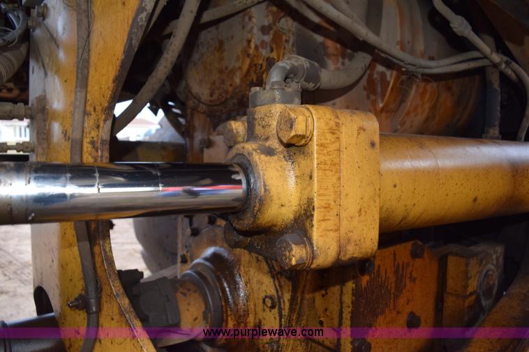 image for item K3481 1991 Caterpillar 824 wheel dozer