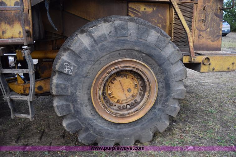 image for item K3481 1991 Caterpillar 824 wheel dozer