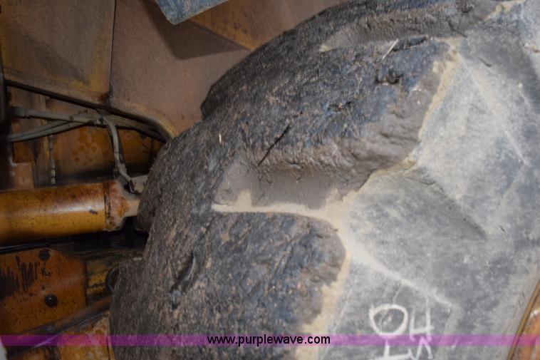 image for item K3481 1991 Caterpillar 824 wheel dozer