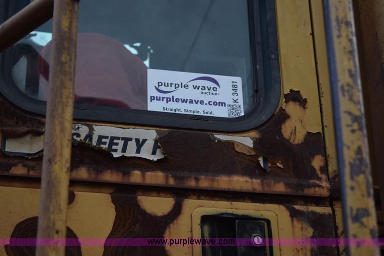 image for item K3481 1991 Caterpillar 824 wheel dozer