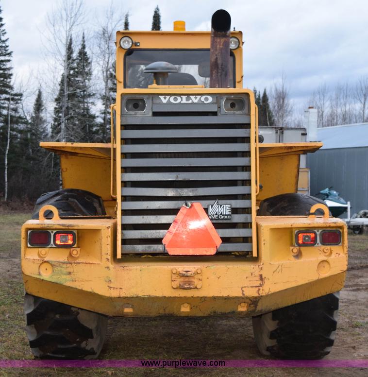 image for item K3482 1988 Volvo L120 wheel loader