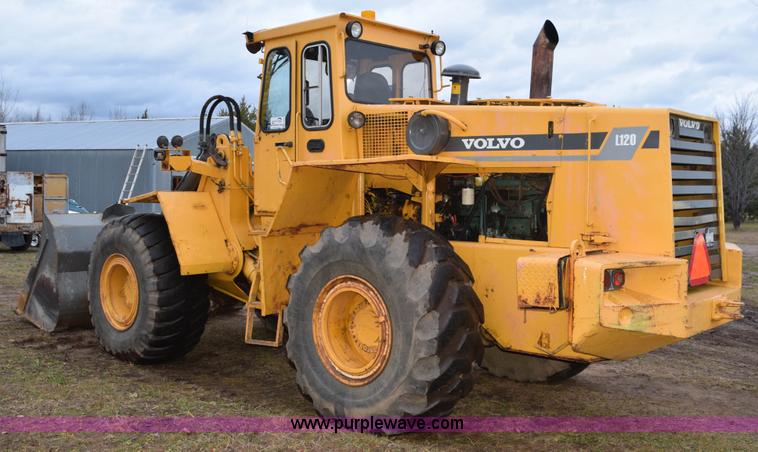 image for item K3482 1988 Volvo L120 wheel loader