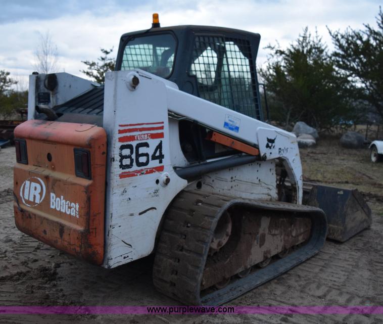 image for item K3483 2000 Bobcat 864 skid steer