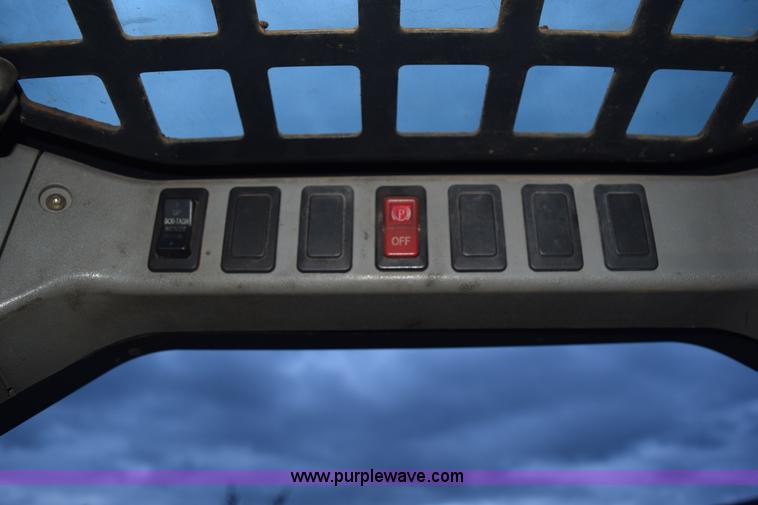 image for item K3483 2000 Bobcat 864 skid steer