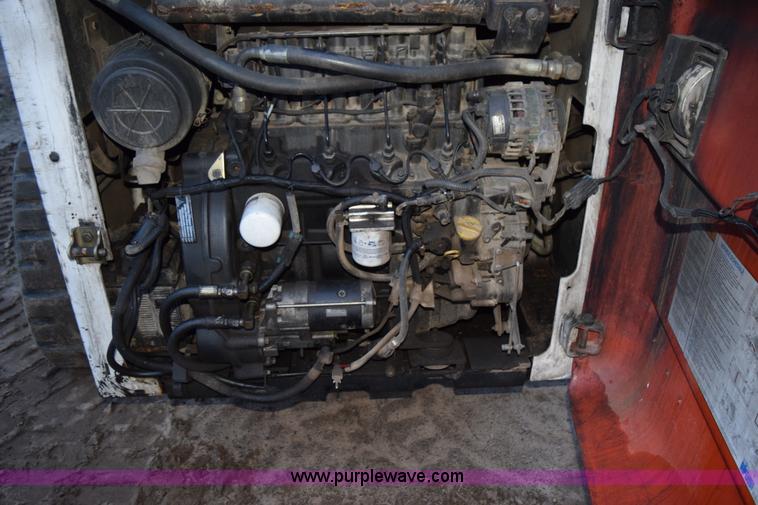 image for item K3483 2000 Bobcat 864 skid steer