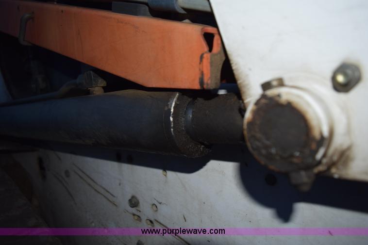 image for item K3483 2000 Bobcat 864 skid steer