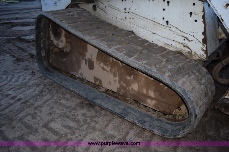 image for item K3483 2000 Bobcat 864 skid steer