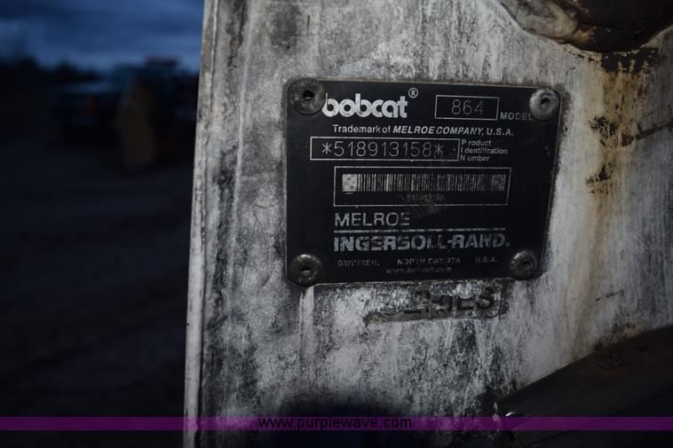 image for item K3483 2000 Bobcat 864 skid steer