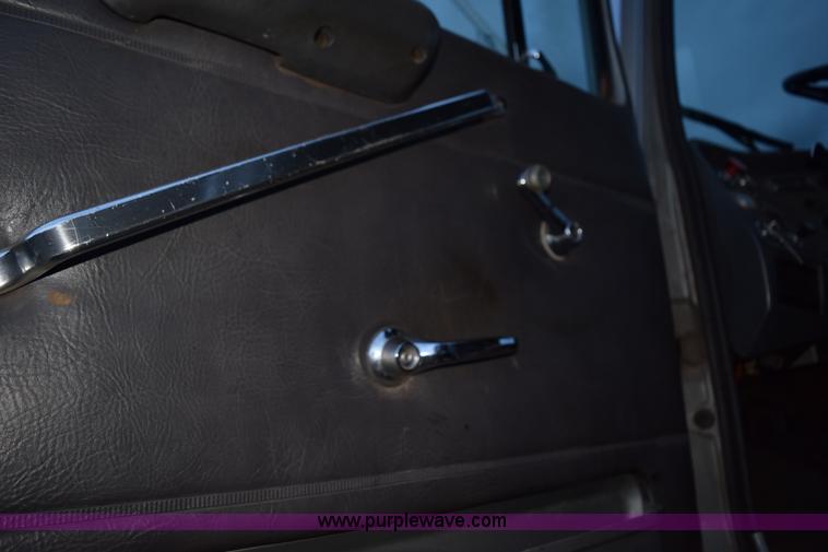 image for item K3484 1988 Ford L8000 dump truck