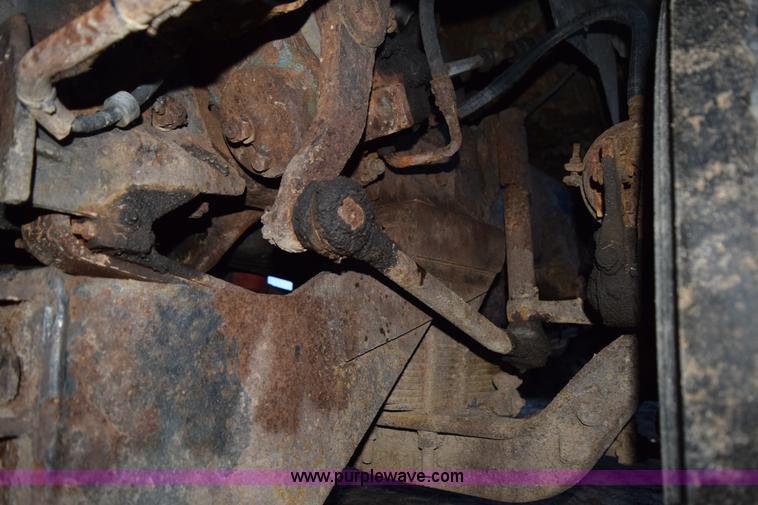 image for item K3484 1988 Ford L8000 dump truck