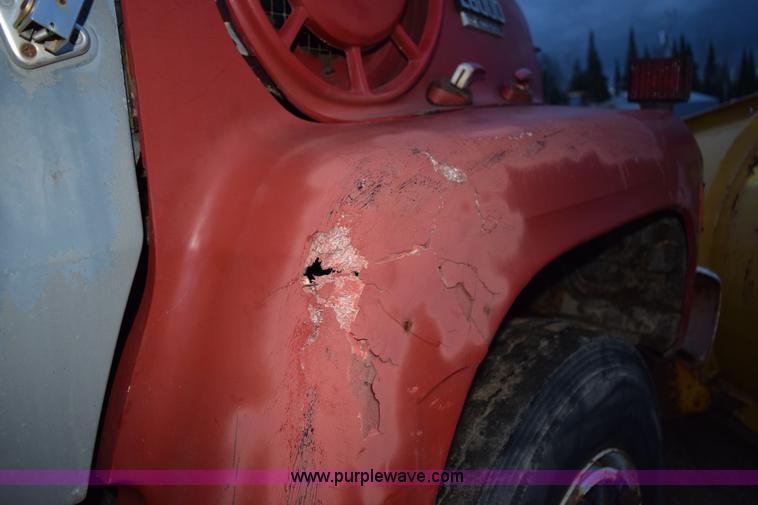 image for item K3484 1988 Ford L8000 dump truck