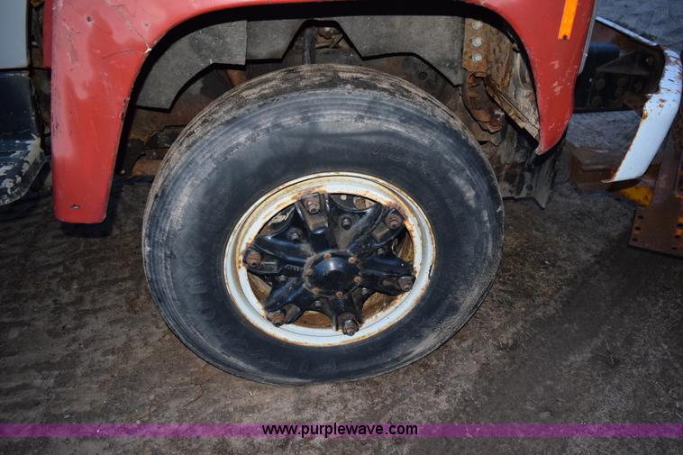 image for item K3484 1988 Ford L8000 dump truck