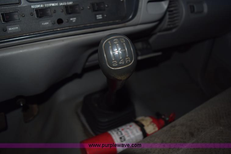 image for item K3485 1998 Chevrolet 3500 rollback truck