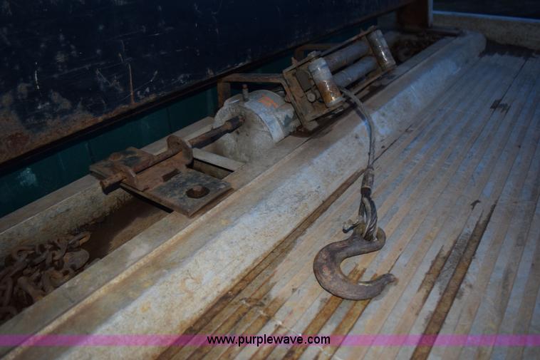 image for item K3485 1998 Chevrolet 3500 rollback truck