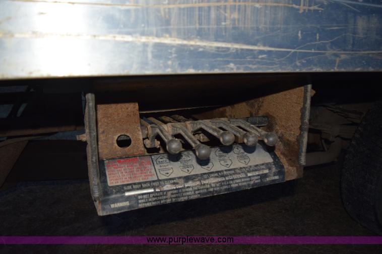 image for item K3485 1998 Chevrolet 3500 rollback truck