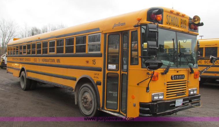 image for item L3873 1996 International SS107MD school bus