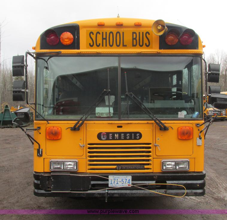 image for item L3873 1996 International SS107MD school bus