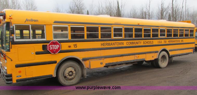 image for item L3873 1996 International SS107MD school bus