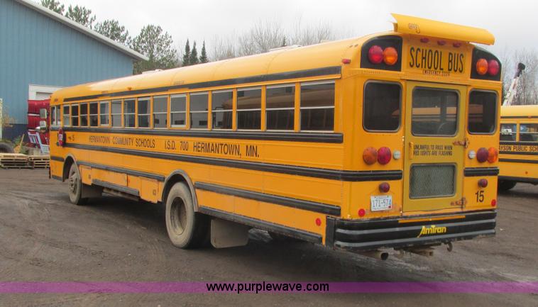 image for item L3873 1996 International SS107MD school bus