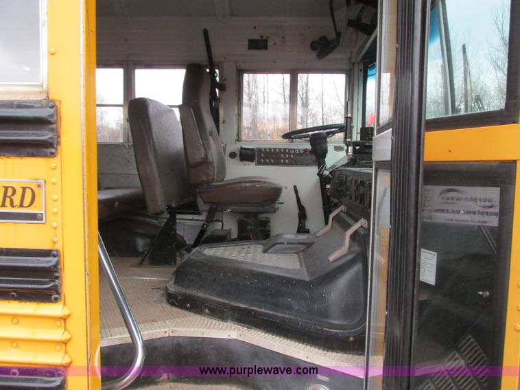 image for item L3875 2001 Blue Bird TC2000 school bus